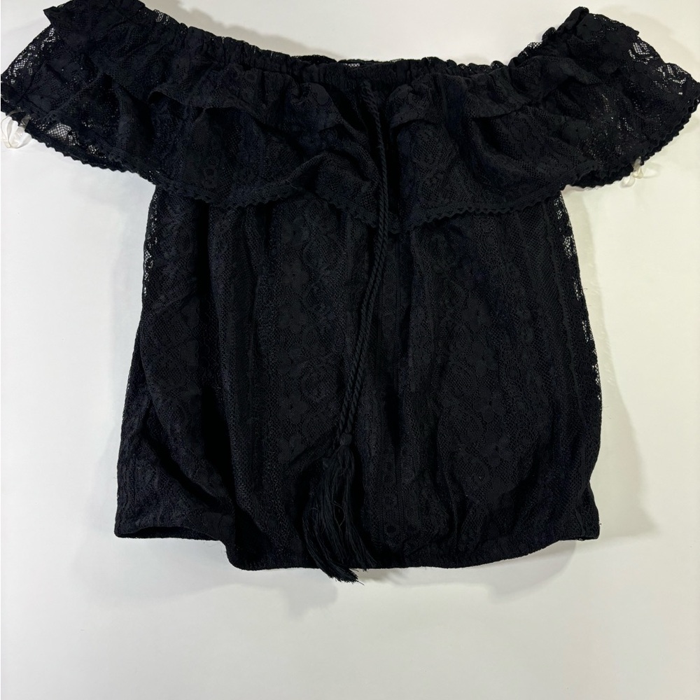 Black Offthe shoulder blouse